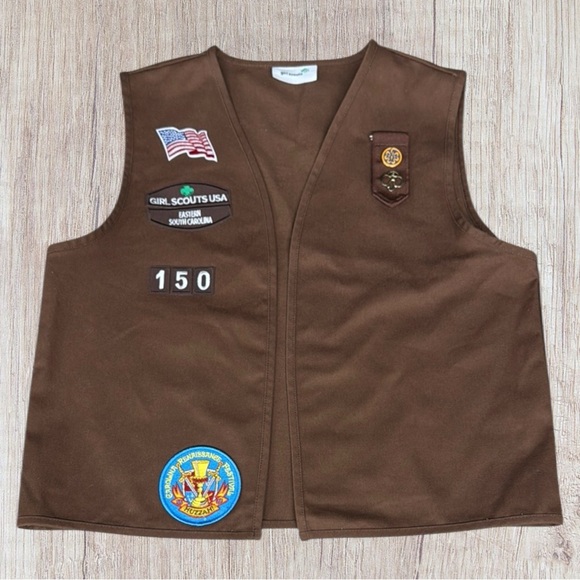 Official Girl Scout Brown Vest Adult Leader Size Large w/ Patches/Pins - Picture 1 of 10